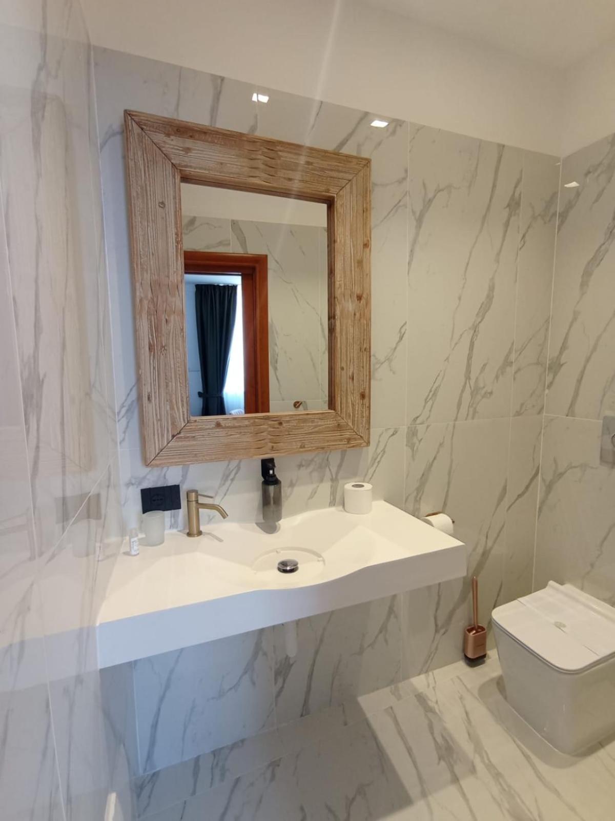 President Plaza Vip Suite Spa By Babylon Stay Naples Luaran gambar