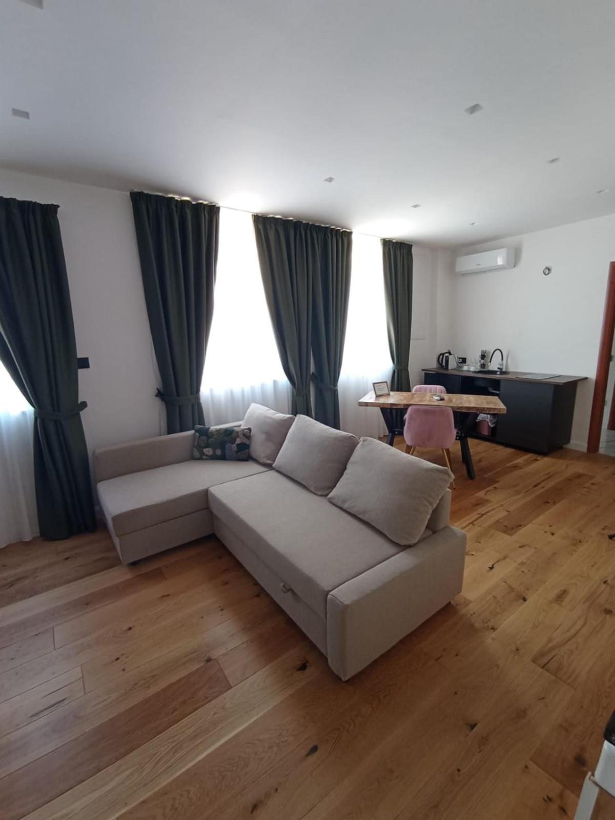 President Plaza Vip Suite Spa By Babylon Stay Naples Luaran gambar