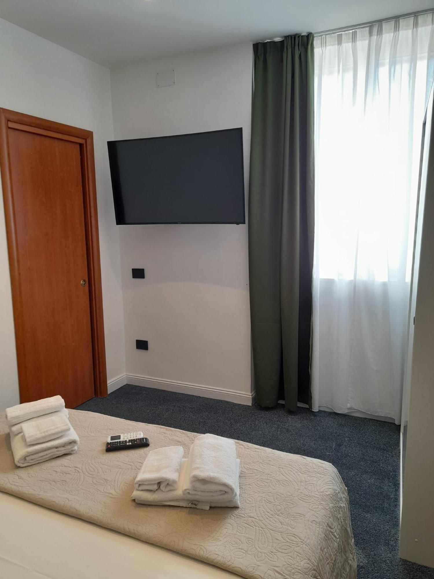 President Plaza Vip Suite Spa By Babylon Stay Naples Luaran gambar